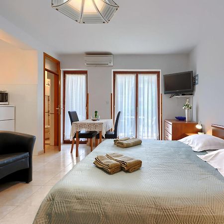 Apartment Alba - Roj157 By Interhome โรวีน ภายนอก รูปภาพ